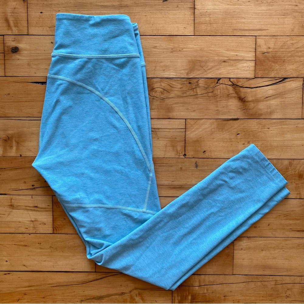 💙 EUC Baby Blue OV Warm Up Leggings - Size Medium